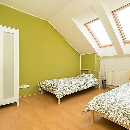 Great Terrace In Big, Flat Appartement *