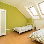 Great Terrace In Big, Flat Apartment *
